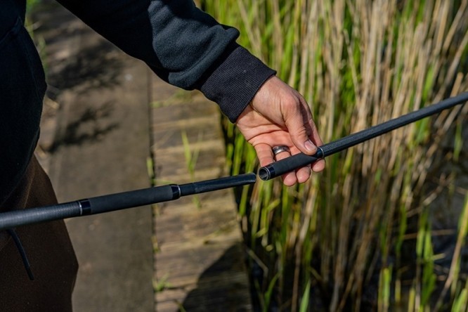 Fox Horizon X6 42" Carbon Landing Net