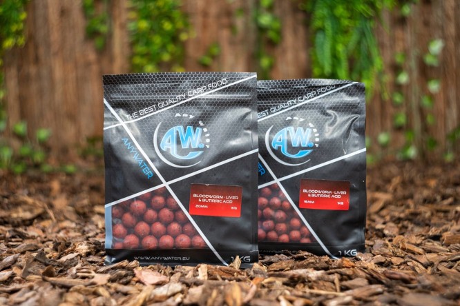 Any Water Top Boilies B.L.B - Bloodworm Liver e Acido Butirrico
