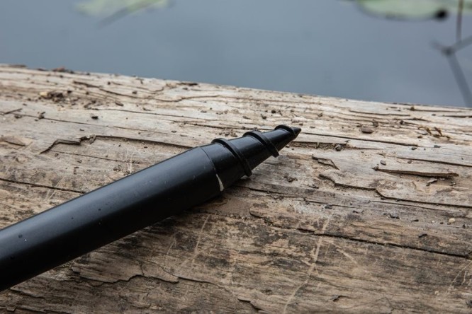 Solar A1 Screw-Point Storm Pole