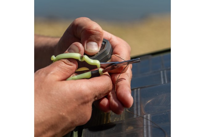 RidgeMonkey Nite Glo Strip n Snip Scissors