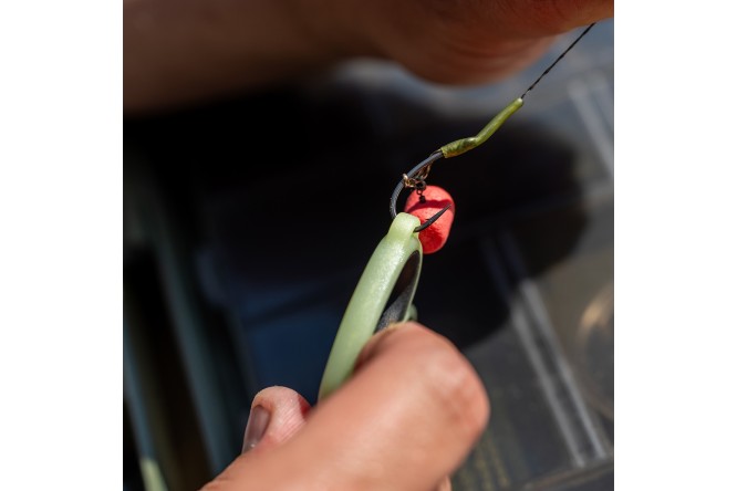 RidgeMonkey Nite Glo Strip n Snip Scissors