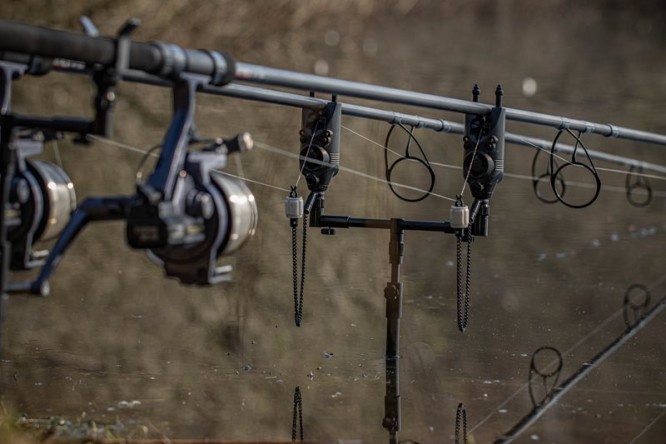 Solar Black Lite Pro-Loc 2 Rod Adjustable Front Buzzer Bar 