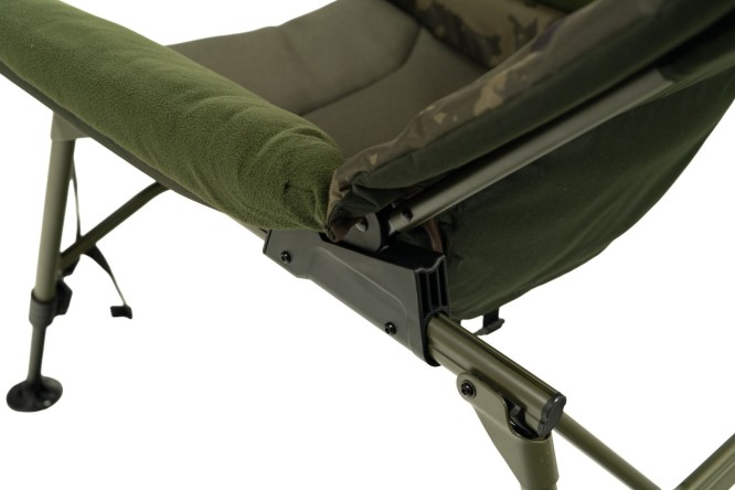 Solar Worldwide Couch Chair 