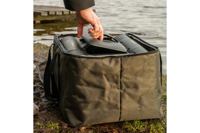 RidgeMonkey Hunter 3000 Bait Boat con Ecoscandaglio