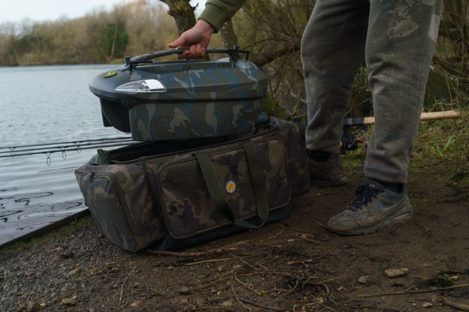 Solar Worldwide Carryall 