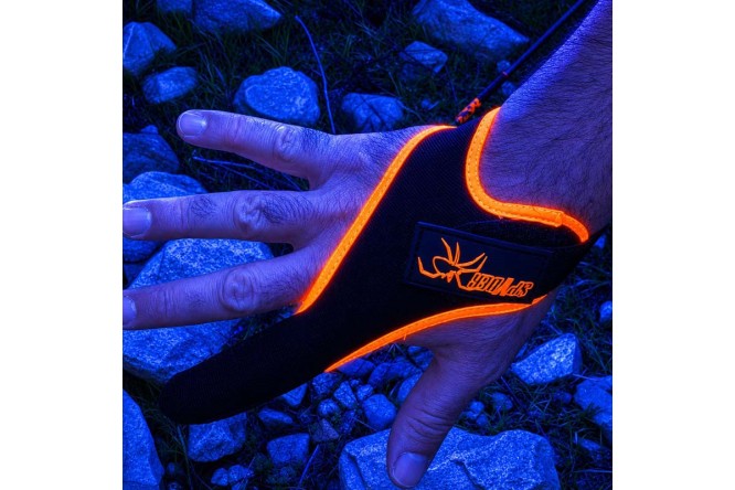 Advance Spyder Line Kevlar Casting Glove 