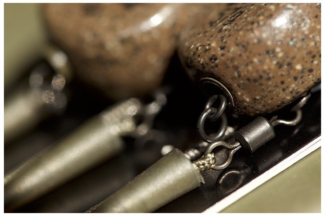 Solid Bag Leaders Ring Swivel