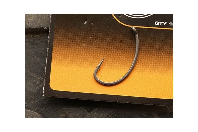 Fox EDGES Curve Shank Medium