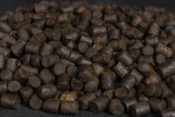 CC Moore Boosted Belachan Pellets 6mm 1kg  