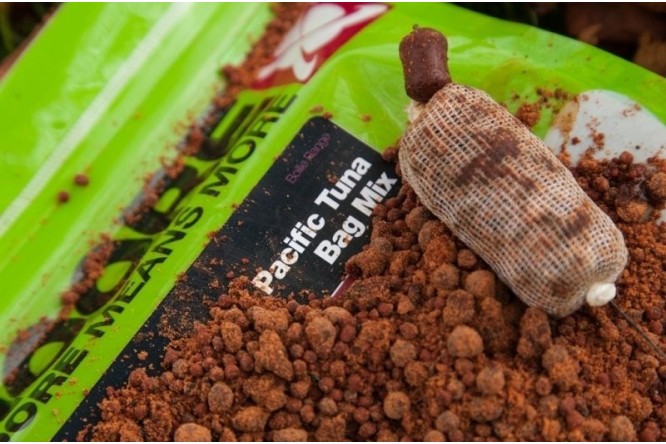 CC Moore Pacific Tuna Bag Mix 1 Kg