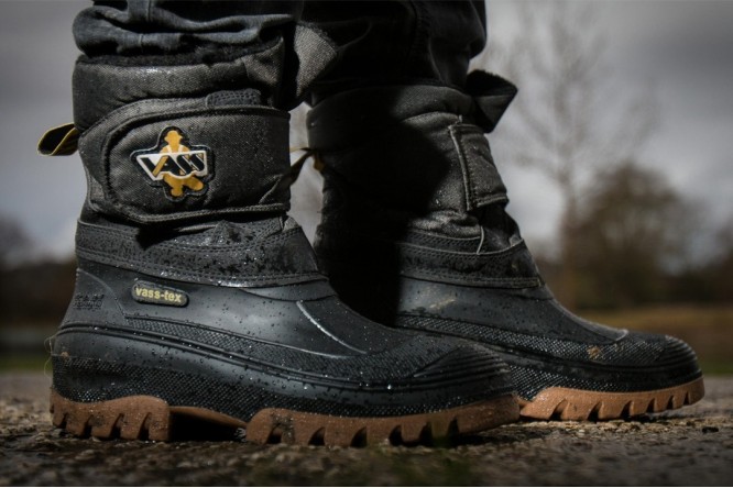 Vass Fleece Lined Boot w/Velcro Strap Blk/Grn