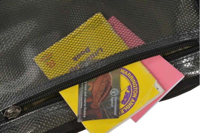 Aqua Black Series Deluxe Roving Rucksack